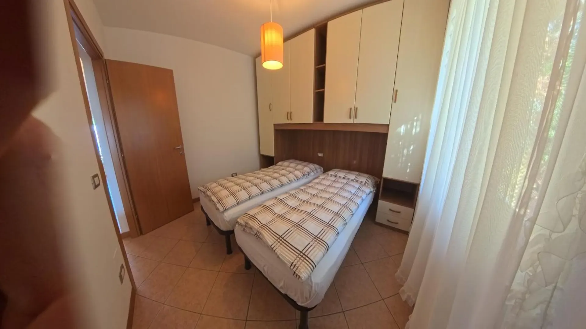 Appartement Casa Giordana à Torri Del Benaco